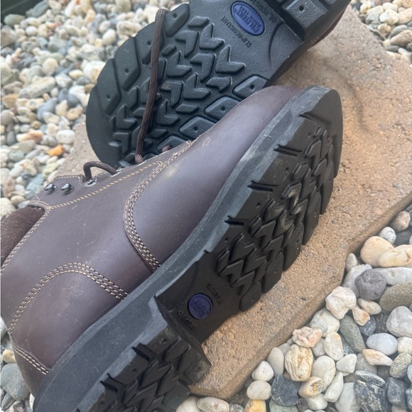 Wolverine Rich Brown Leather Work Boots - Picture 5 of 9